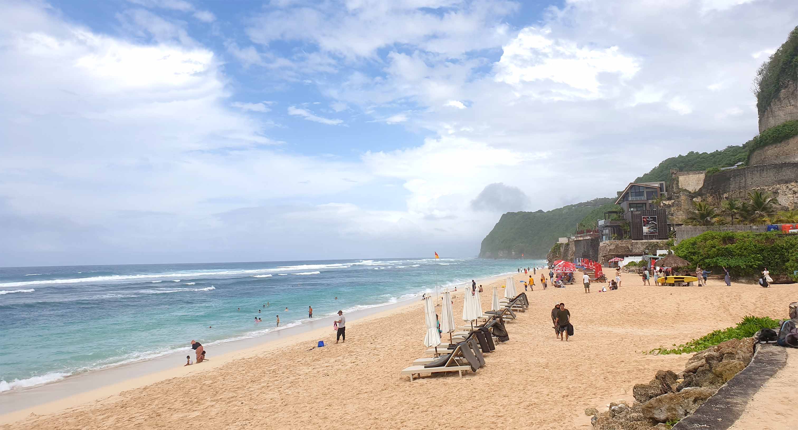 activities you can do at melasti beach.jpg