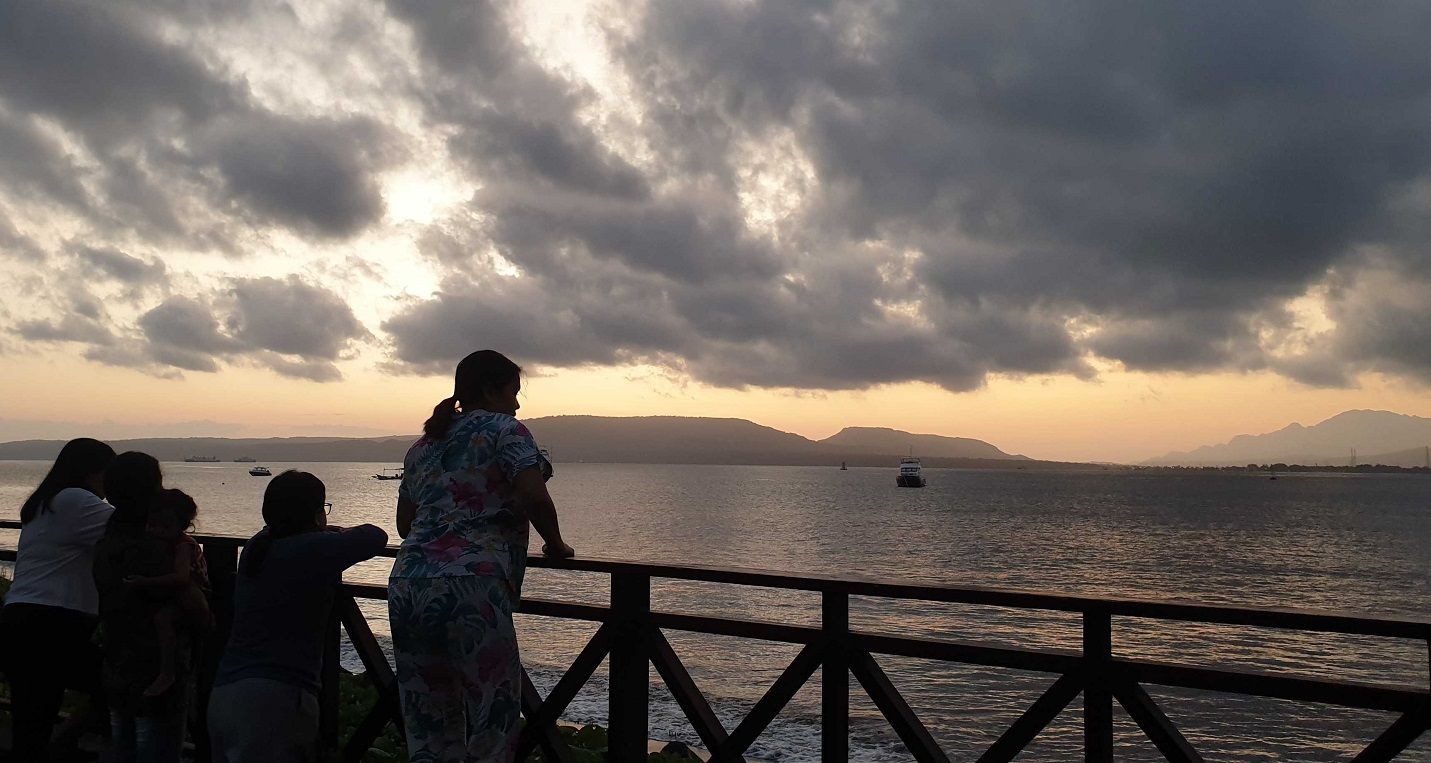 watching-sunrise-in-ketapang-indah-hotel.jpg