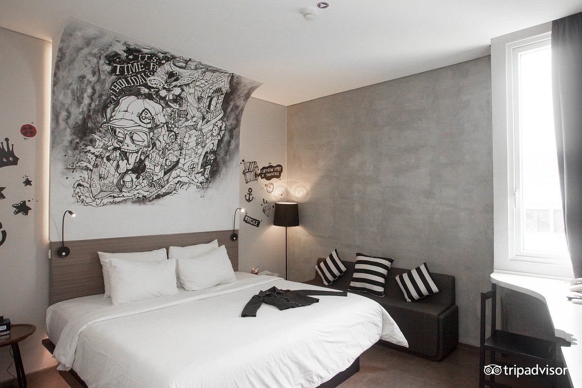 studio 25 artotel thamrin jakarta.jpg
