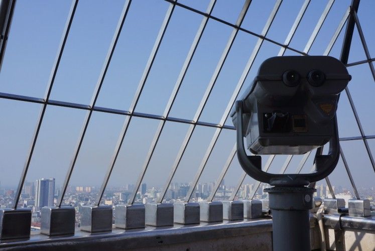One of the binoculars at the peak of the National Monument (Monas).jpg