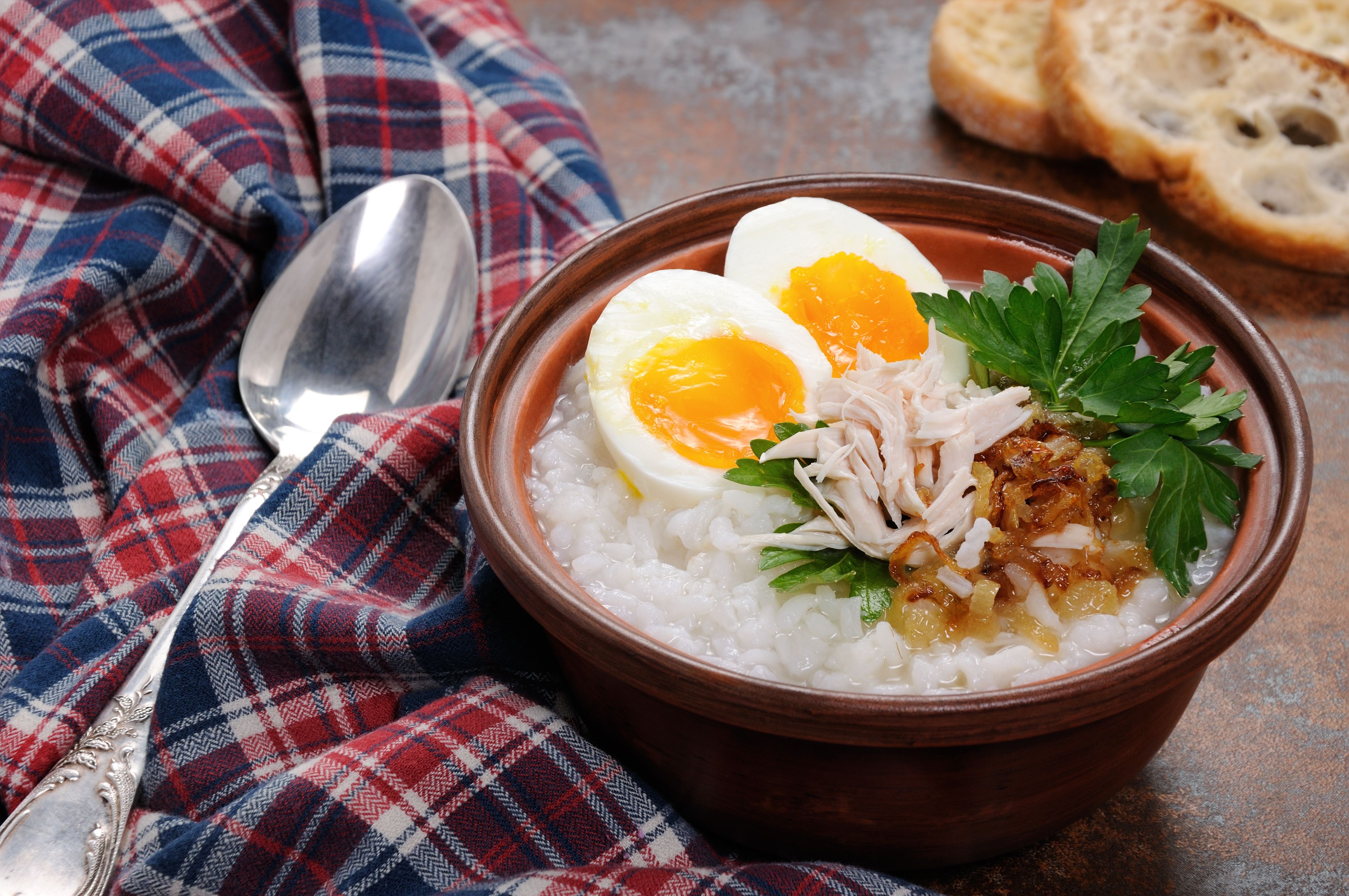 rice-porridge-ginger-congee-with-egg-chicken-cri-2022-11-17-00-25-04-utc.jpg