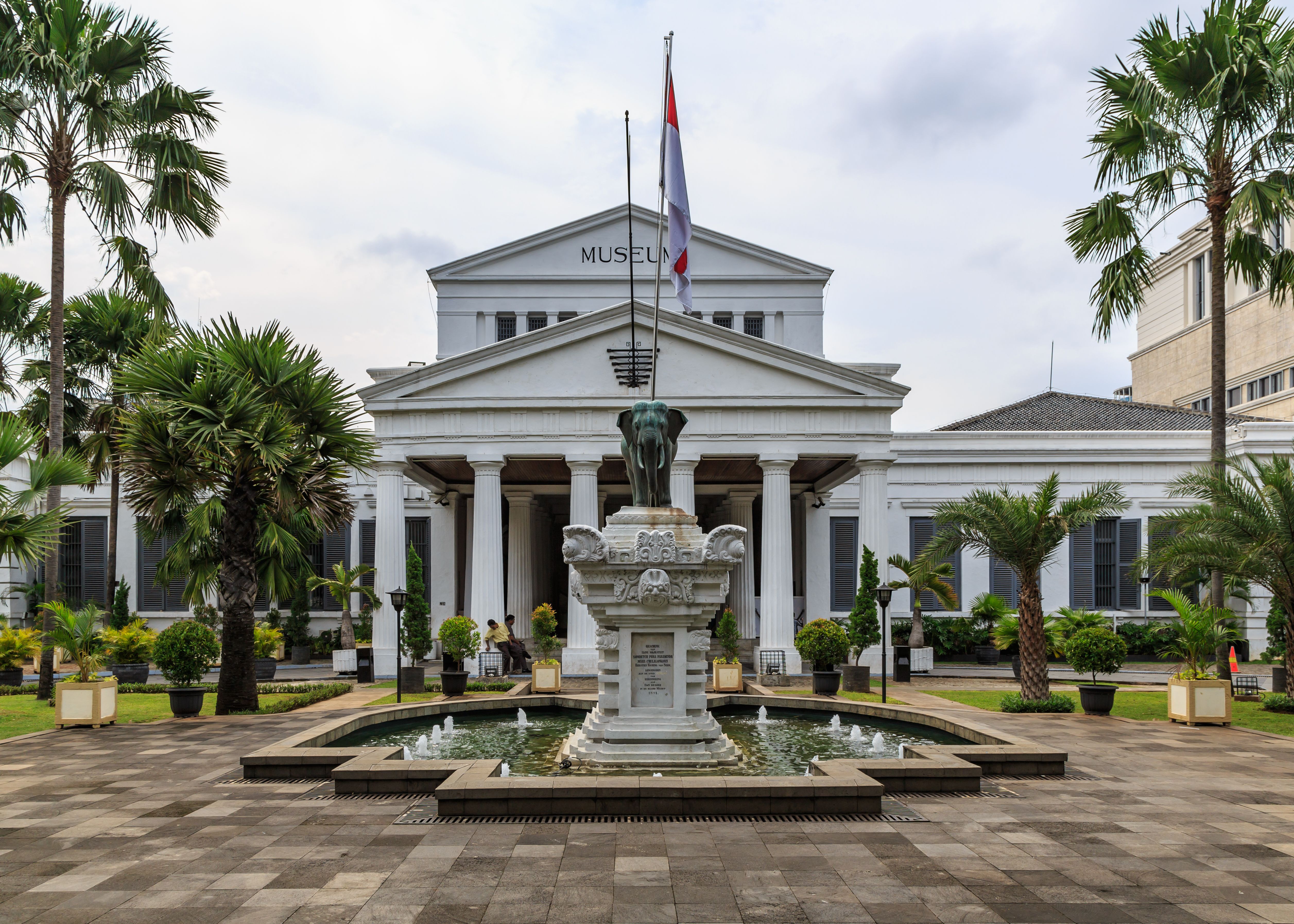 Jakarta_Indonesia_National-Museum-01.jpg