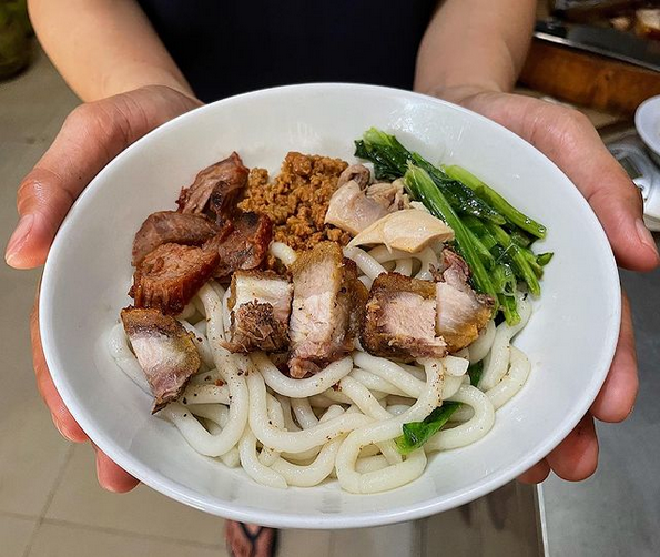 Instagram Bakmi Atham (@bakmiatham) (2).png