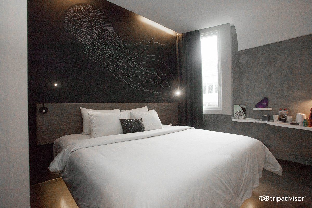 studio 20 artotel thamrin jakarta.jpg