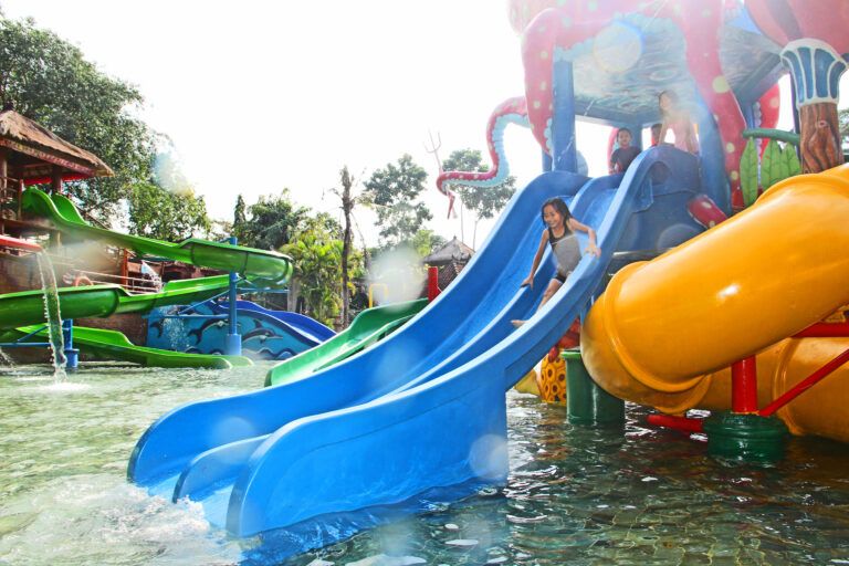 water play zone at bali safari and marine park.jpg