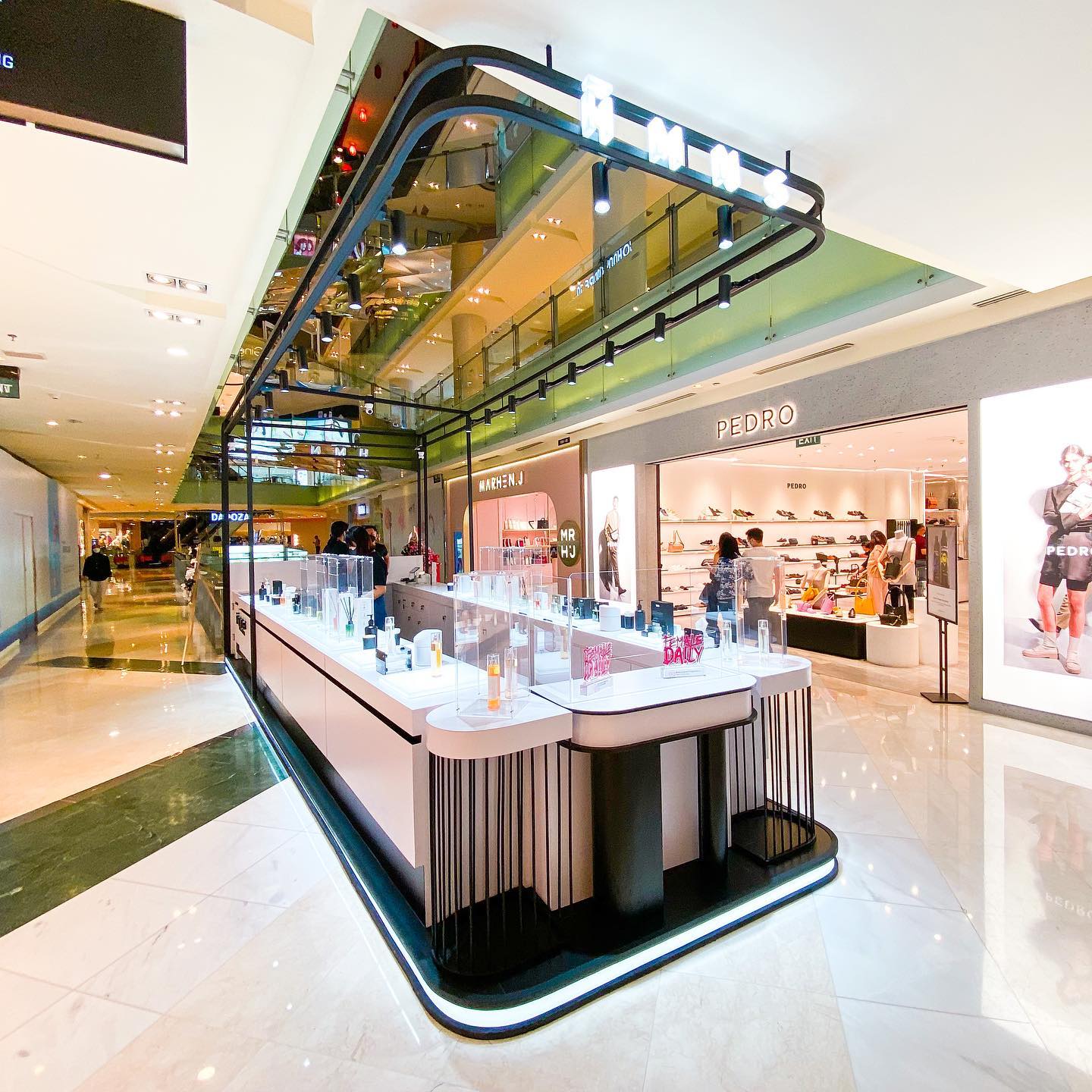 Facebook Grand Indonesia (3).jpg