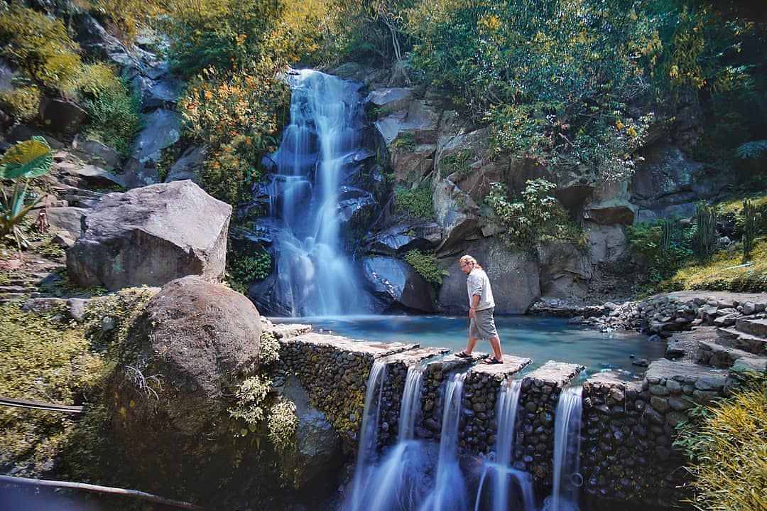 coban putri easy access waterfall in malang.jpg