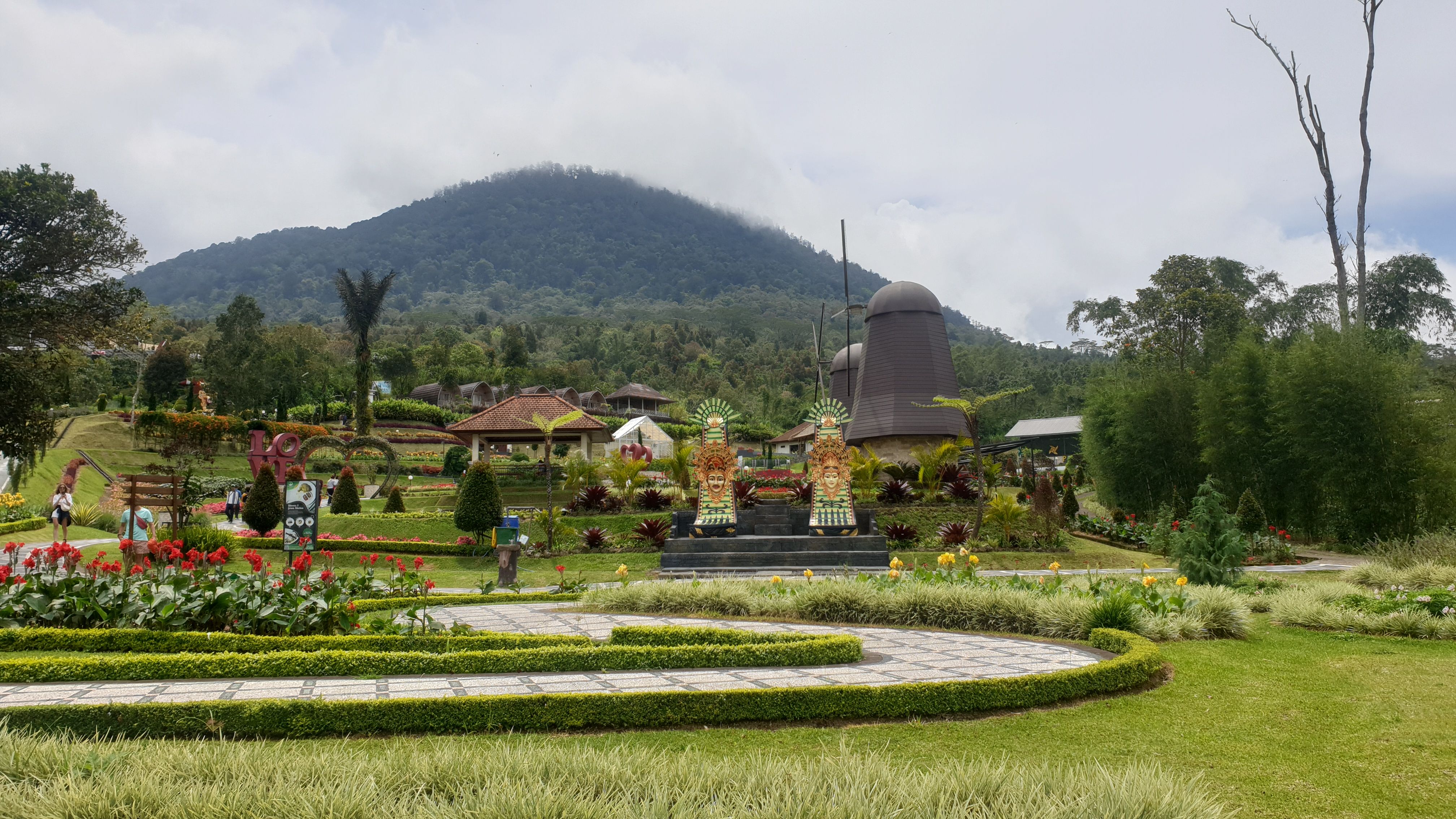 the blooms garden bali review and info (2).jpg