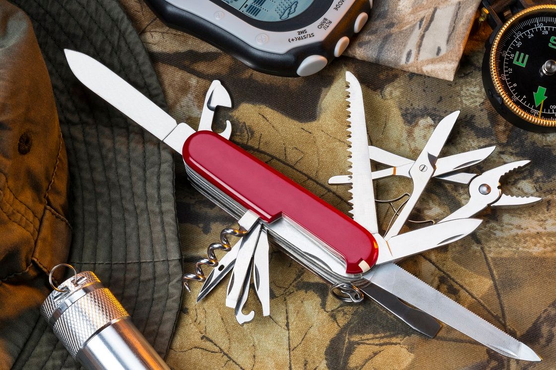ten-essentials-hiking-beginner-swiss-army-knife-2021-09-03-10-37-01-utc.jpg