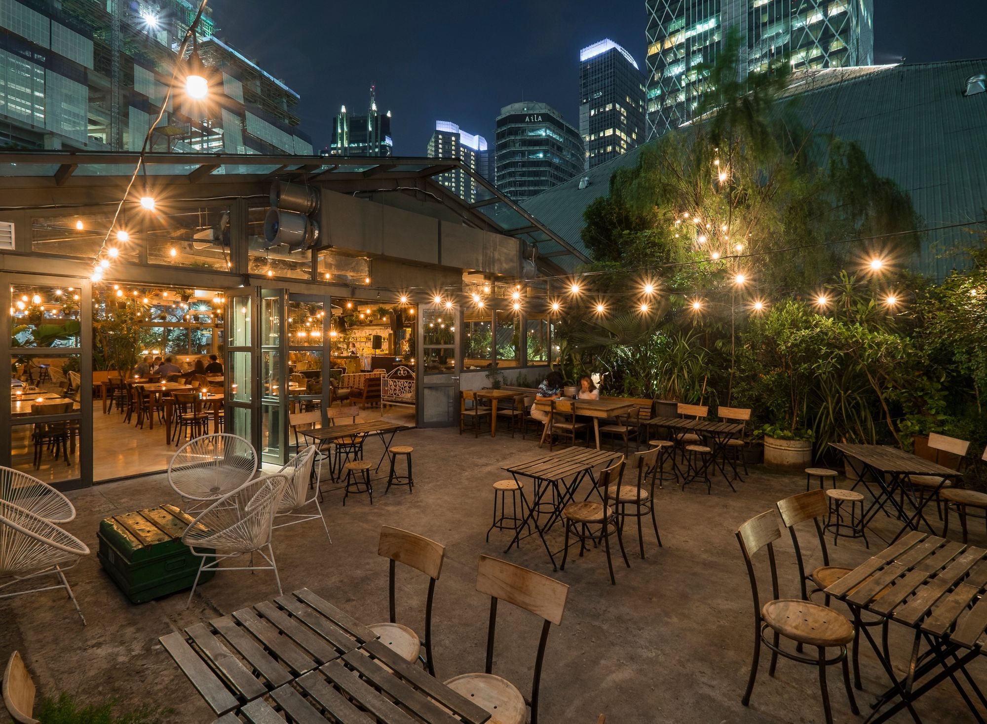 Lucy In The Sky - A Rooftop Bar & Restaurant