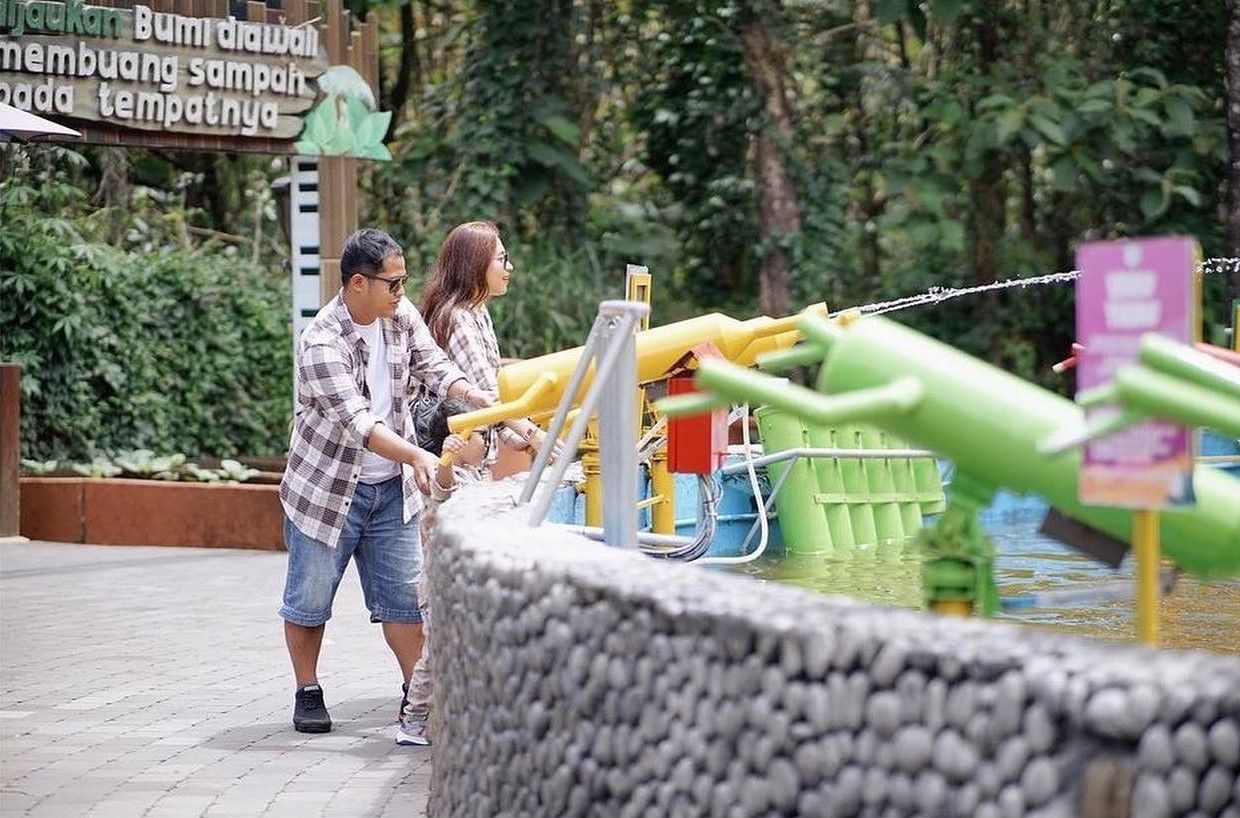 eco-green-park-rides-water instrument.jpg