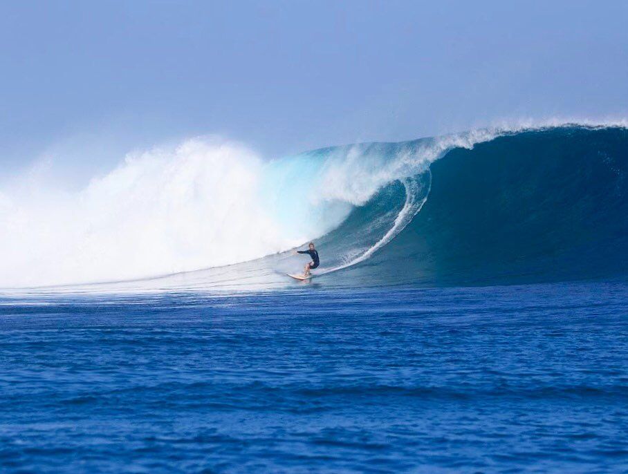 Plengkung_gland_beach_one_of_Fascinating_Beaches_in_Banyuwangi.jpg