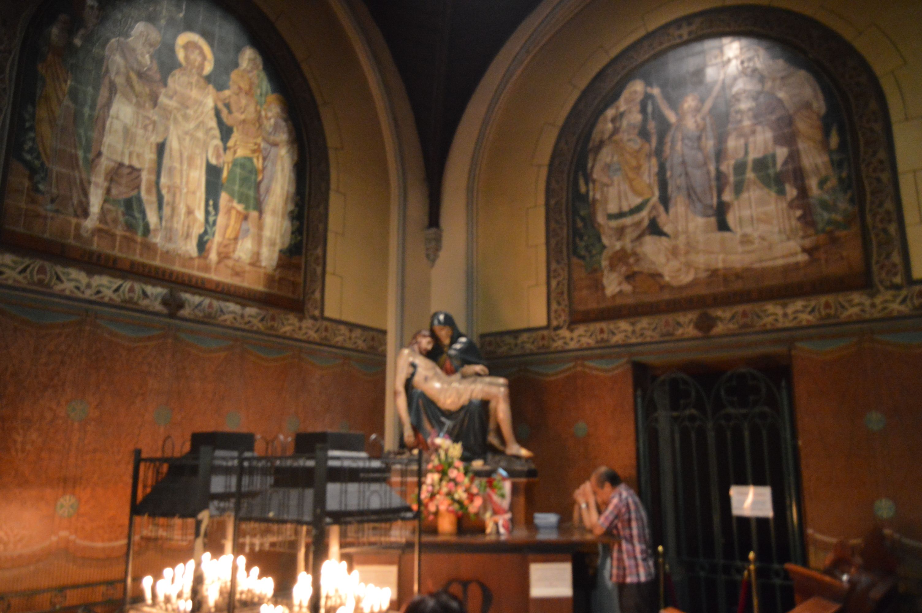 Pieta_Gereja_Katedral_Jakarta.jpg