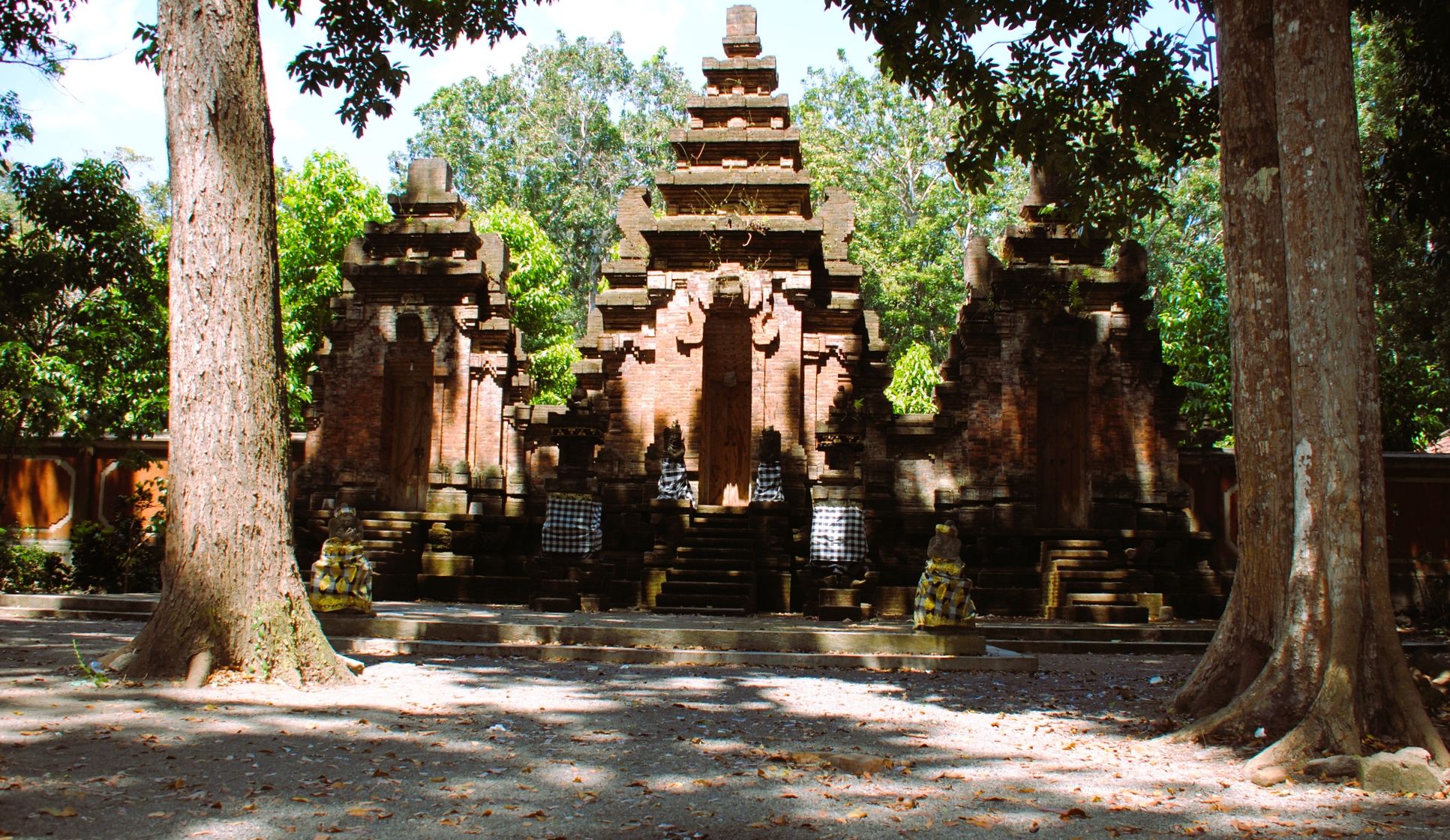 pura giri salaka alas purwo.jpg